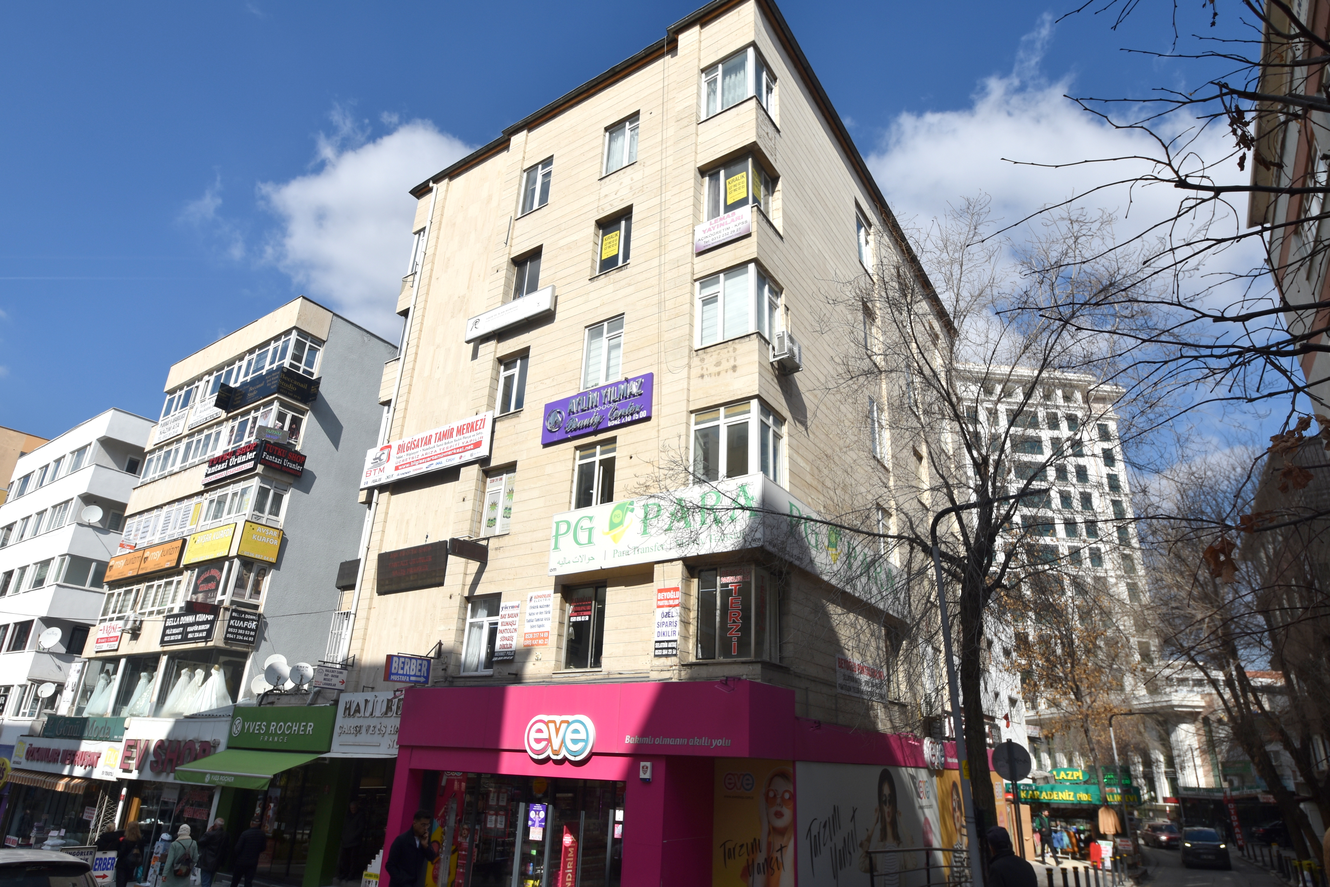 İzmir Caddesinde 53 m2 Ofis